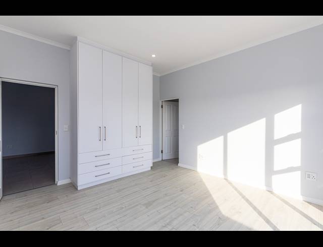 4 BEDROOM FREEHOLD FOR SALE IN SAGEWOOD